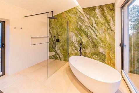 Contemporary masterpiece for sale Algarve