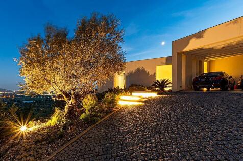 Contemporary masterpiece for sale Algarve