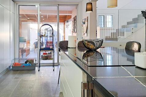 Sophisticated 4 bedroom villa for sale in Loule
