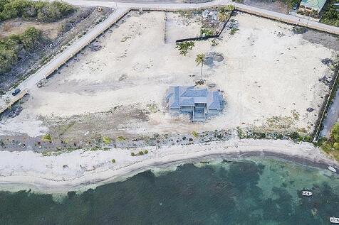 Neptune - The Beach Houses-  Falmouth Harbour
