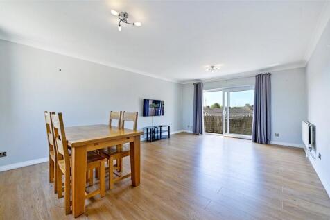 Sitting/Dining Room