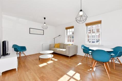 Sitting/Dining Room