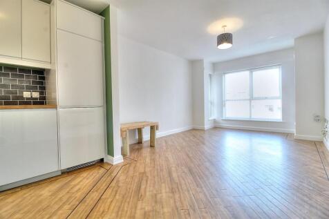 Dining lounge Area.jpg