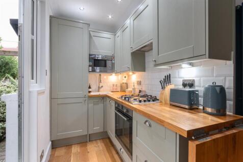 Totterdown Street 180 PH7.jpg