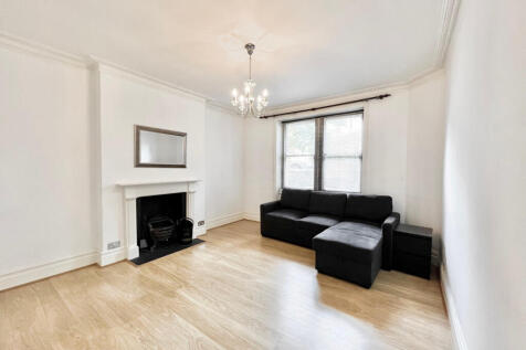 2 bed 2 bath ground floor flat