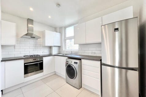 3 bedroom 2 Bathroom flat to rent