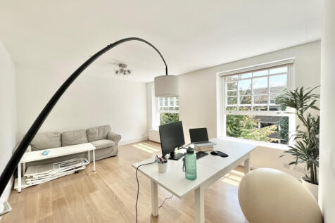2 Bedroom Flat for Rent