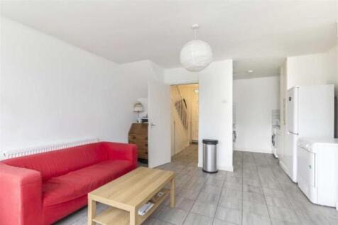 3 Bedroom Maisonette for Rent