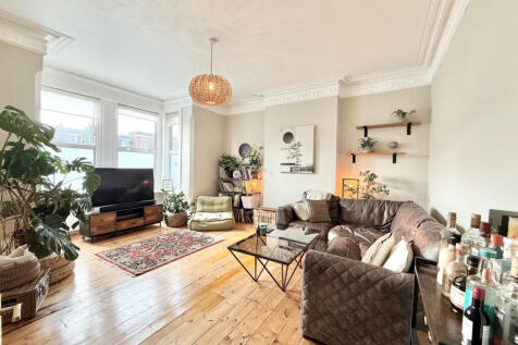 2 Bedroom Flat for Rent