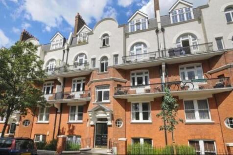 2 bed 2 bath ground floor flat