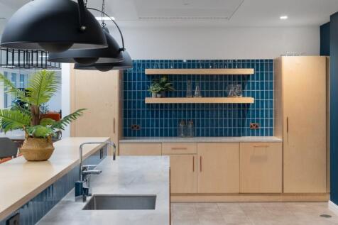 St Martins Lane 101  06 of 51.jpg