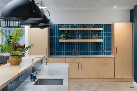 St Martins Lane 101  06 of 51.jpg