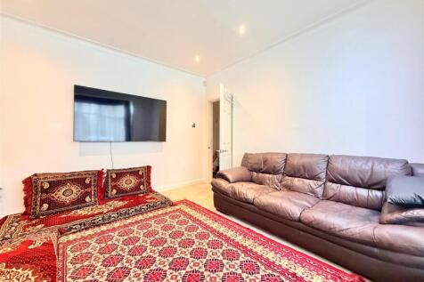 WhatsApp Image 2025-10-14 at 15.39.49_3e4b3935.jpg