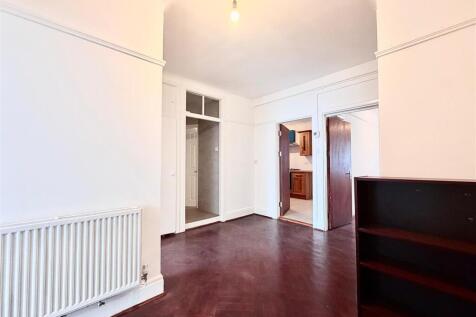 WhatsApp Image 2025-10-30 at 15.41.49_b3048d9d.jpg