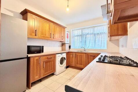 WhatsApp Image 2025-10-30 at 15.41.52_02d7098c.jpg