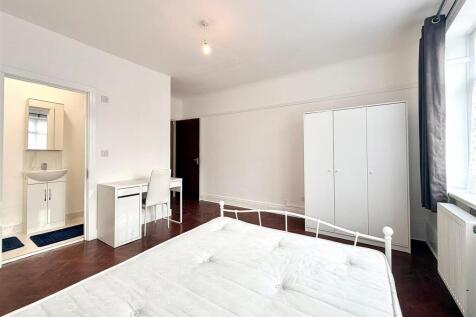 WhatsApp Image 2025-10-30 at 15.41.58_10c6e844.jpg