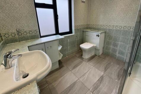 WhatsApp Image 2025-11-04 at 12.57.33_d78122ac.jpg