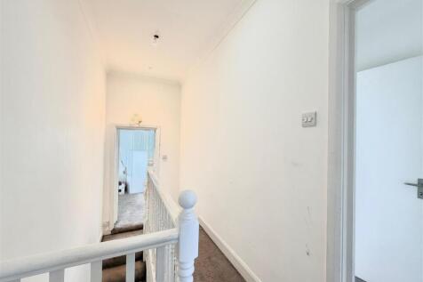 WhatsApp Image 2025-10-27 at 16.46.32_c5cfa165.jpg