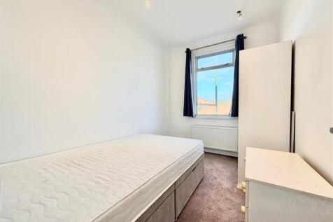 WhatsApp Image 2025-10-27 at 16.46.31_20186e0e.jpg