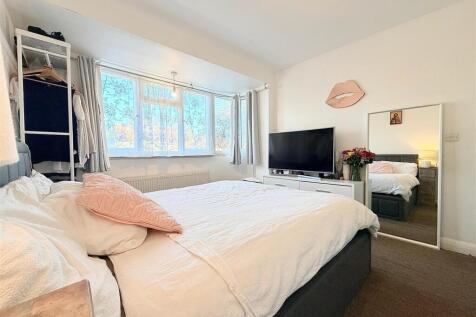 Bittacy Upstairs Flat 5.jpg