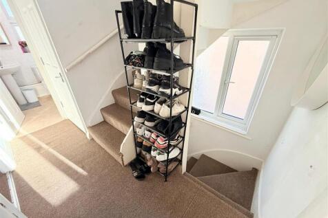 Bittacy Upstairs Flat 2.jpg