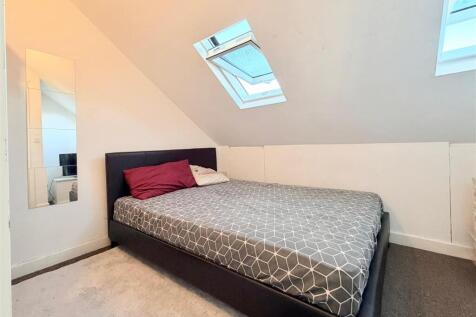 Bittacy Upstairs Flat 9.jpg