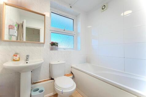 Bittacy Upstairs Flat 7.jpg