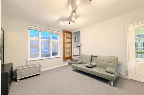 Colchester Road 9.jpg