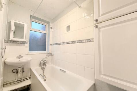 Colchester Road 10.jpg