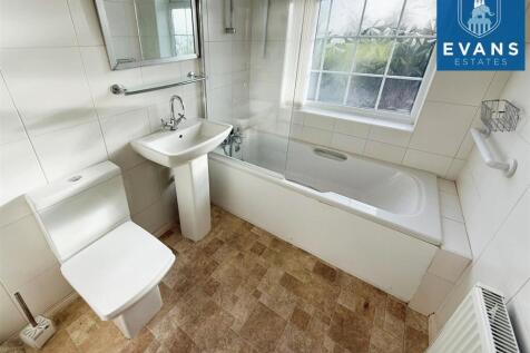 Refitted Family Bathroom