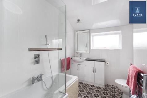 Refitted Family Bathroom