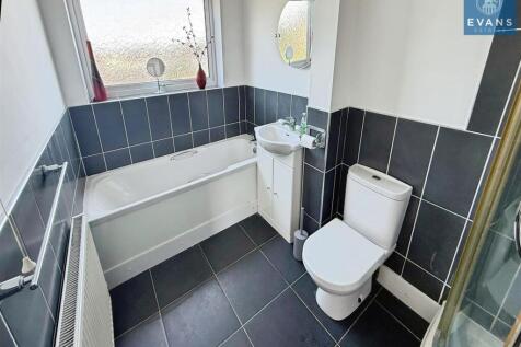 Refitted Family Bathroom