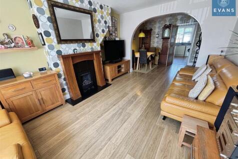 Through Lounge