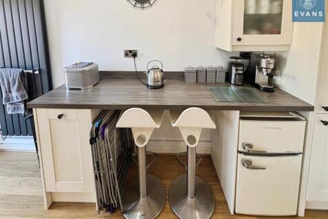 Breakfast Bar