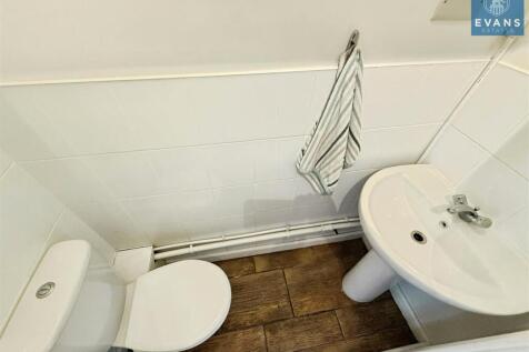 Ground Floor Cloakroom