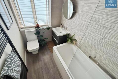Refitted Family Bathroom
