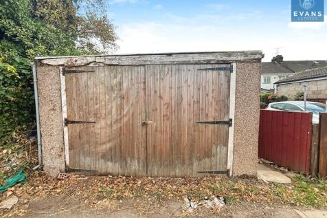 Garage/Rear Access