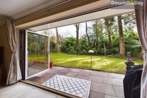 Lounge Bi-Folds