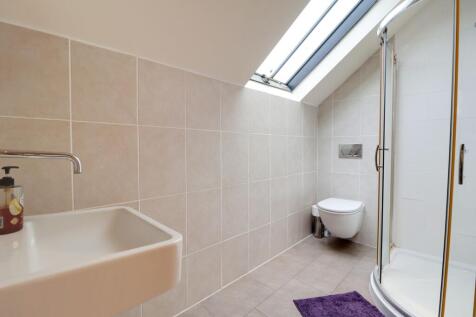 Bedroom 2 En-Suite