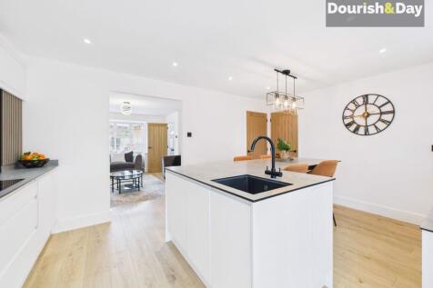 Open-Plan Kitchen, Dining &amp; Living Space