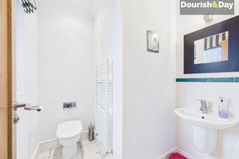 2nd Guest WC