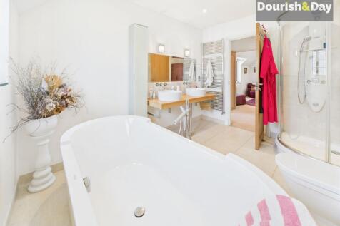 Bedroom 1 En-Suite