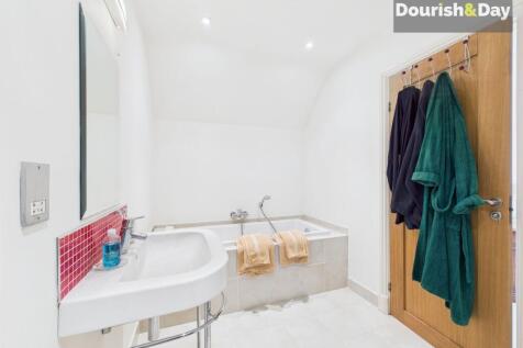 Bedroom 2 En-Suite