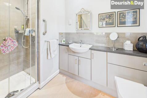 Bedroom One En-Suite