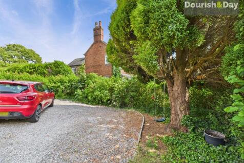 Garden &amp; Driveway
