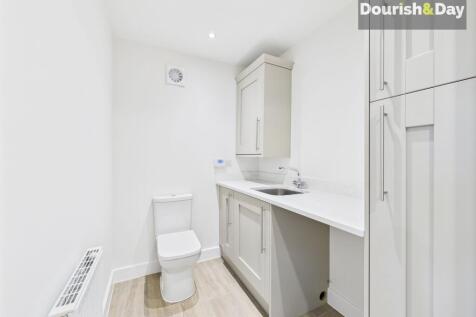 Utility/Guest WC