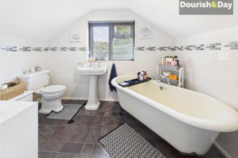 First Floor Bathroom