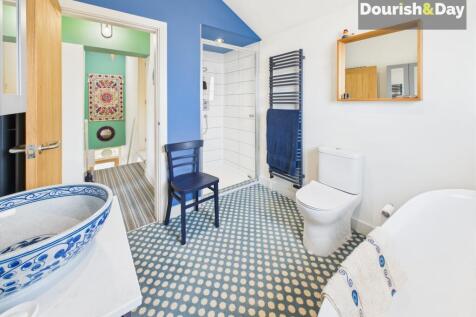 First Floor Bathroom