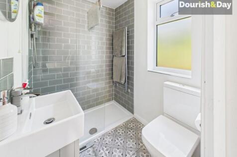 Bedroom 1 En-Suite