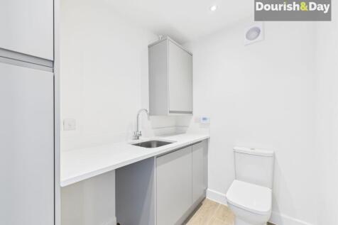 Utility/Guest WC
